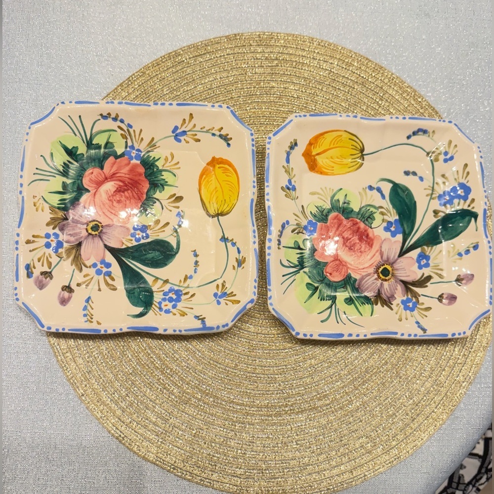 Set of two Vintage Italian Majolica Handpainted Nove Rose Floral Plates